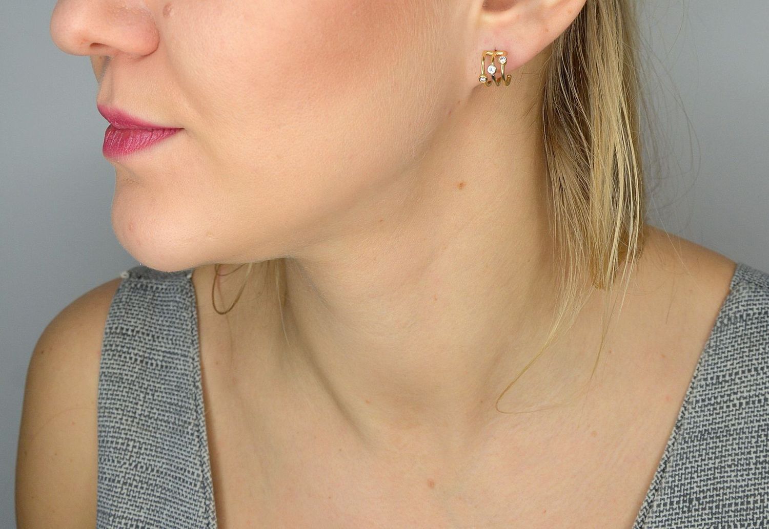 Złote kolczyki 333 'potrójne cyrkonie' KL 6519.jpg